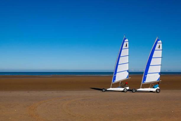 "Magnifique 2 Pieces " 150M Plages Et 500M Centre De Cabourg Exterior photo